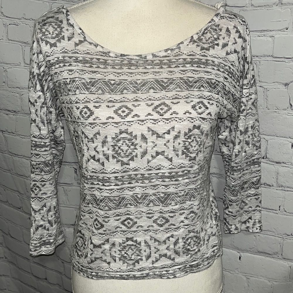Black and White Aztec Long Sleeve Top - S